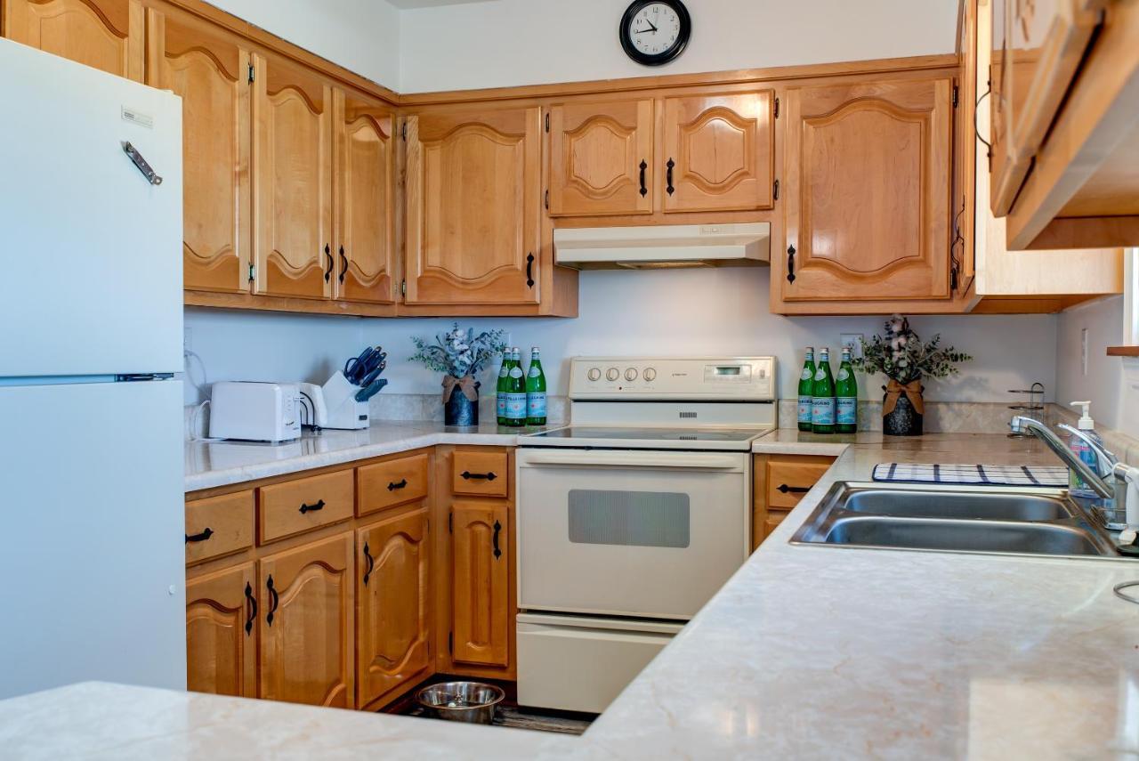 Saltaire - Pet Friendly! Amazing Wrap Around Porch - Steps From The Bay And A Short Walk To The Gulf Home Dauphin Island Exterior foto